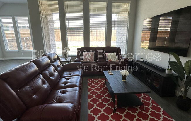 4 beds, 3 baths, 2,930 sqft, $6,000