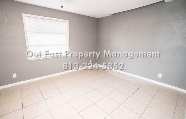 2315 W RIO VIS AVE