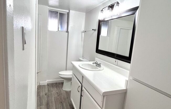 1 bed, 1 bath, 635 sqft, $1,150, Unit 12