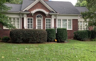 535 COLLIER RD NW