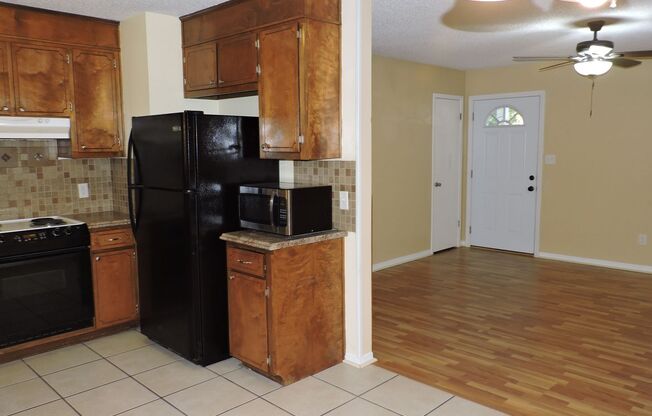 3 beds, 2 baths, $1,450