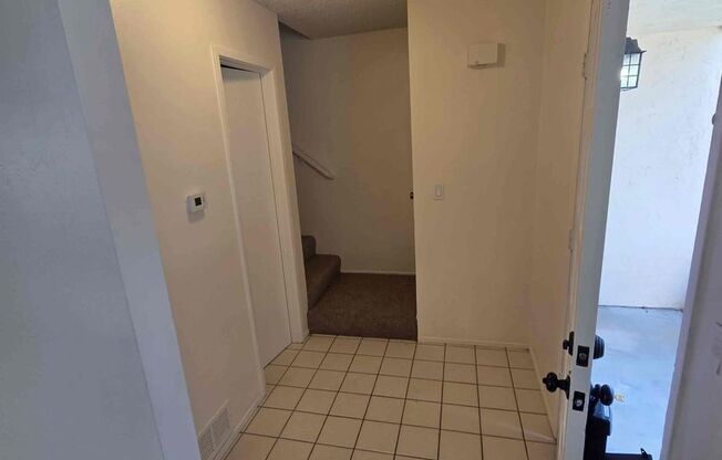 3 bed/2 bath townhouse near Mesa College and USD