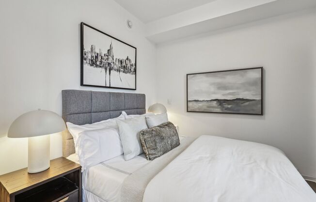 1 bed, 1 bath, 393 sqft, $1,675, Unit 727