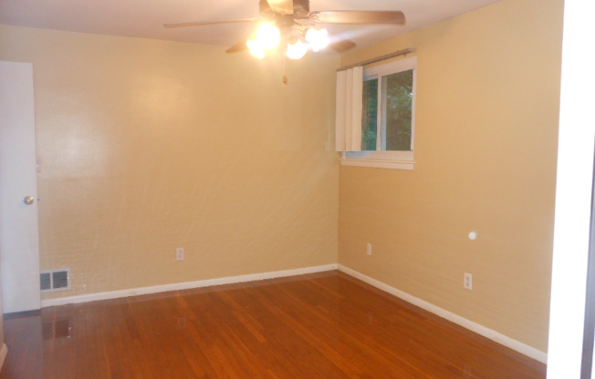 14 LYMAN RD
