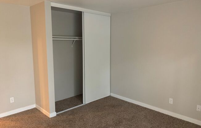 2 beds, 2 baths, 923 sqft, $1,995, Unit F203