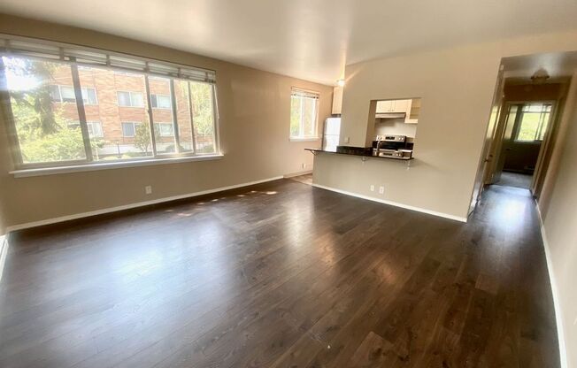 2 beds, 1 bath, 785 sqft, $2,300, Unit 201