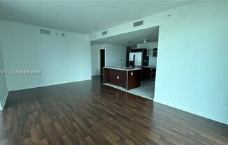 2 beds, 2 baths, 1,180 sqft, $4,000, Unit 1900 N Bayshore Dr # 1911