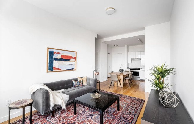 2 beds, 2 baths, $7,225, Unit 1904