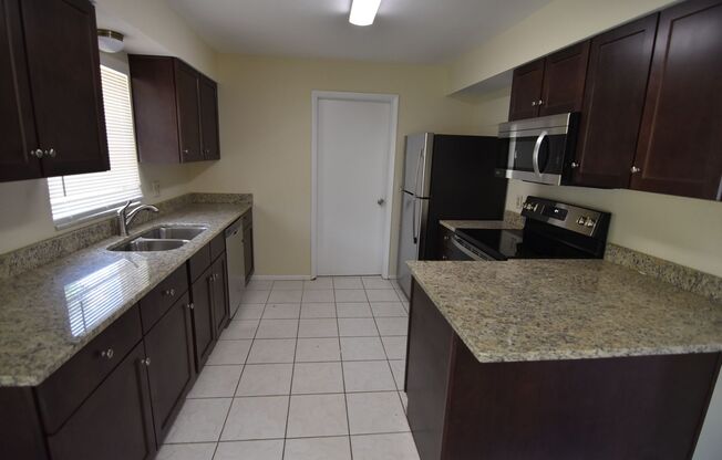 ALTAMONTE SPRINGS: 3 Bed/2 Bath SFH in Charter Oaks AVAILABLE JULY 21st!
