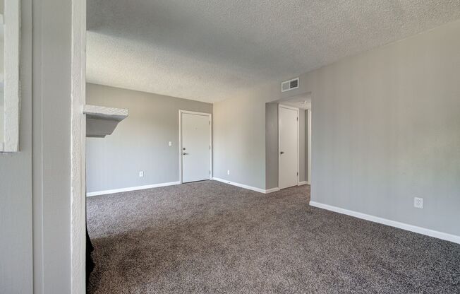 1 bed, 1 bath, 610 sqft, $725, Unit 211