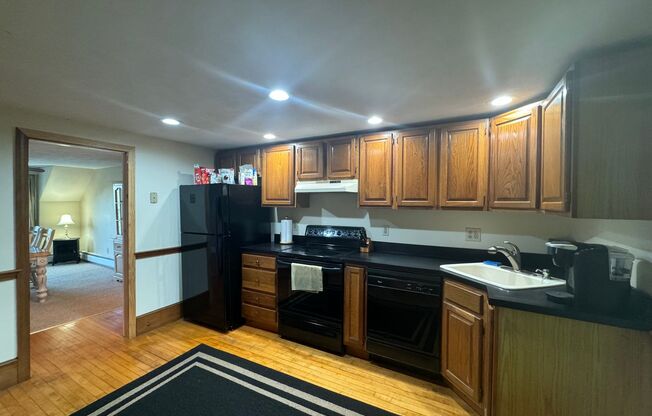 Spacious Farmhouse-Style 2-Bedroom Apartment in Haverhill, MA!