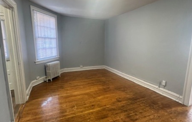 1 bed, 1 bath, 750 sqft, $1,399, Unit 215-12