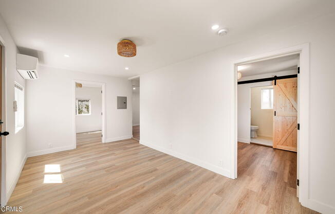 2138 1/2 SANTA YNEZ ST