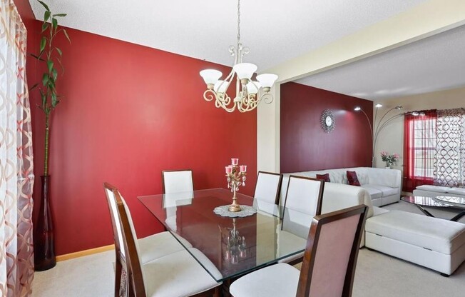 2142 GROVELAND WAY