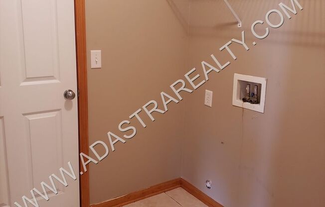 3 beds, 2 baths, $1,495