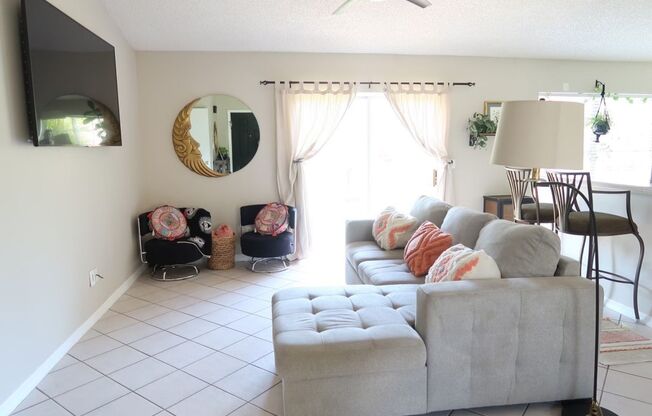 Charming 2/2 Rental Clermont!
