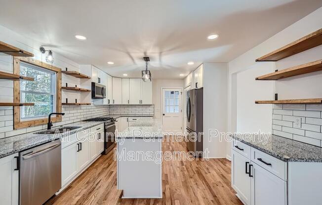 3285 MARLANTA DR