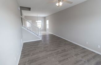 3 beds, 2.5 baths, $1,350, Unit UNIT 101