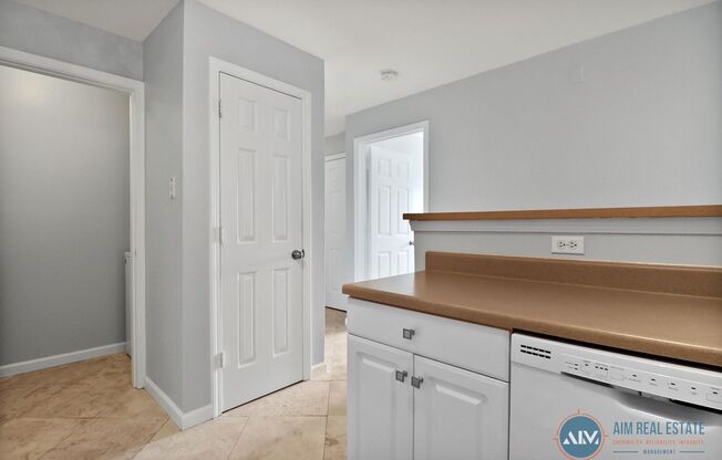 2 beds, 2 baths, $1,950, Unit UNIT 1517