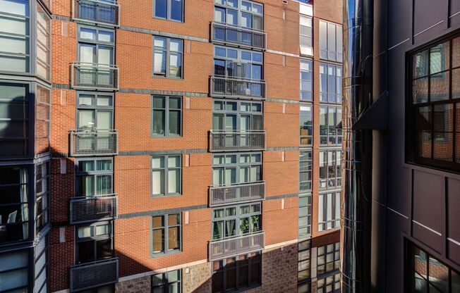 1 bed, 1 bath, 110 sqft, $1,490