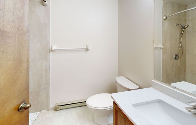2 beds, 2 baths, 1,000 sqft, $1,780, Unit 7709CD