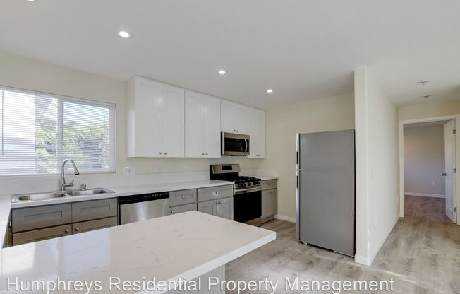 1211 Oliver Avenue Unit 3