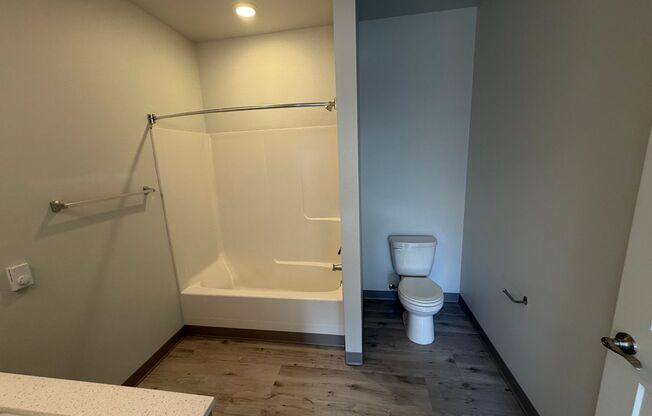 2 beds, 2 baths, 1,091 sqft, $1,595, Unit 107B