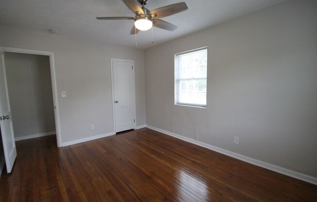 2 beds, 1 bath, $1,150