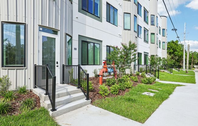 1 bed, 1 bath, 679 sqft, $1,595, Unit 301