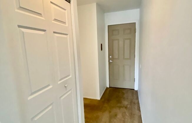 2 beds, 1 bath, 1,000 sqft, $1,245, Unit #25