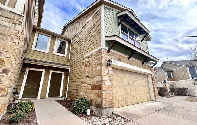 Stylish 2 Bedroom / 2.5 Bathroom Home – Two Levels, Move-In Ready