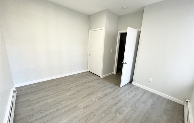 2 beds, 1 bath, $2,500, Unit 1