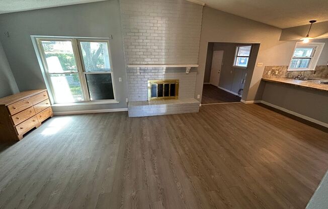 3734 CLUB WAY LN