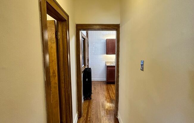 Studio, 1 bath, 400 sqft, $1,645, Unit 233-215