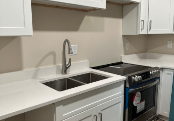 2455 MCALPIN TER