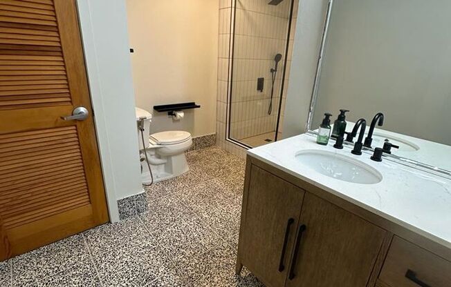 505 Whitehall ST SW Unit #205