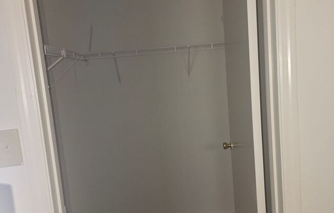 1 bed, 1 bath, 709 sqft, $900, Unit PG 0804