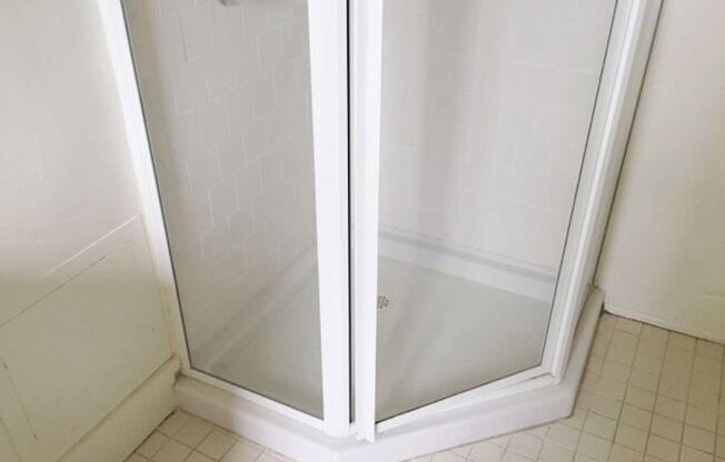 Studio, 1 bath, 400 sqft, $1,250, Unit 114A