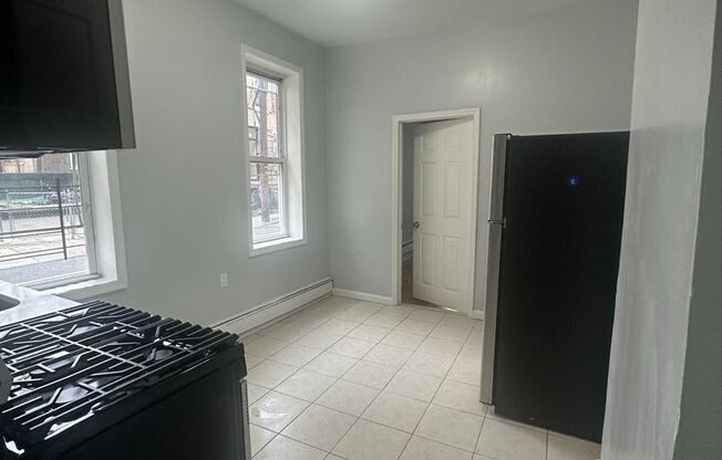 810 - OM-810 West Street LLC