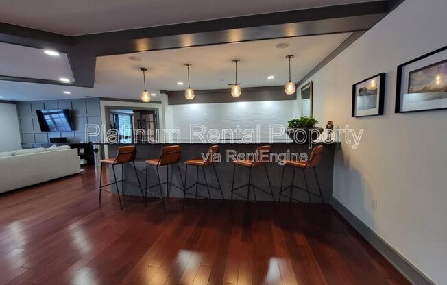 2 beds, 2 baths, 1,131 sqft, $2,200, Unit 617