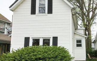 Update Spacious Home Near DownTown
