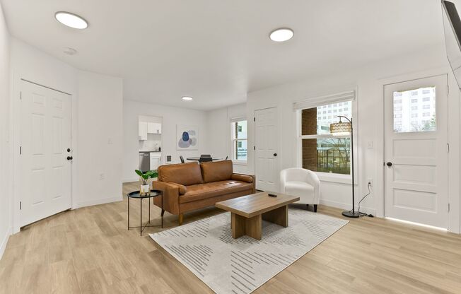 Cambridge Court Apartments