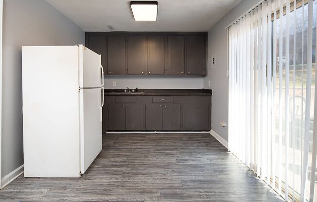 2 beds, 1.5 baths, $1,225, Unit 1106 Marble St. Apt. # D