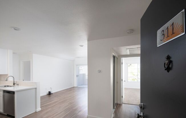2 beds, 2 baths, 965 sqft, $2,995, Unit 311