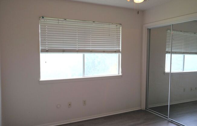 3 beds, 1 bath, 1,196 sqft, $1,499