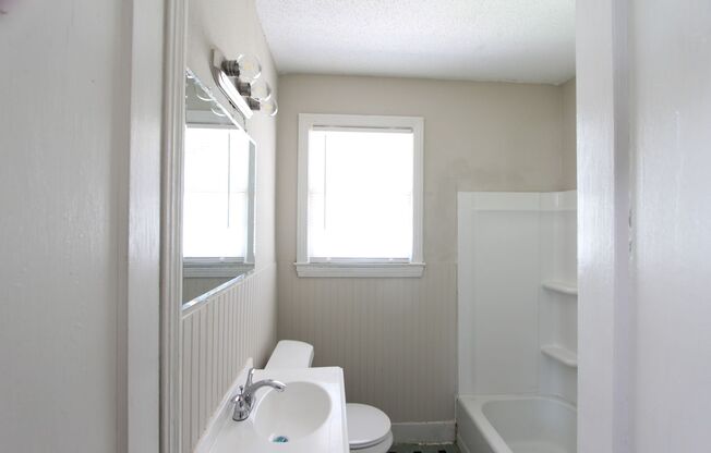 3 BR 1BA - Cute and Classic Charmer!!