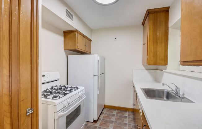 1 bed, 1 bath, $1,099