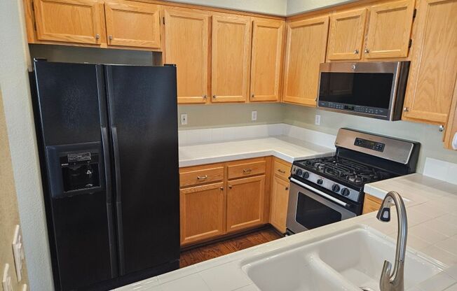 3 Bedroom - 2.5 Bathroom Townhome in Scripps Ranch