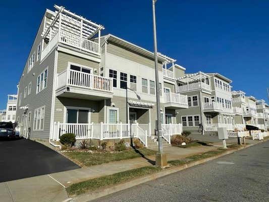 2 beds, 2 baths, 1,200 sqft, $3,100