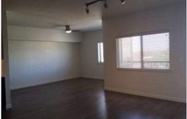 1 bed, 1 bath, 789 sqft, $1,667, Unit 211